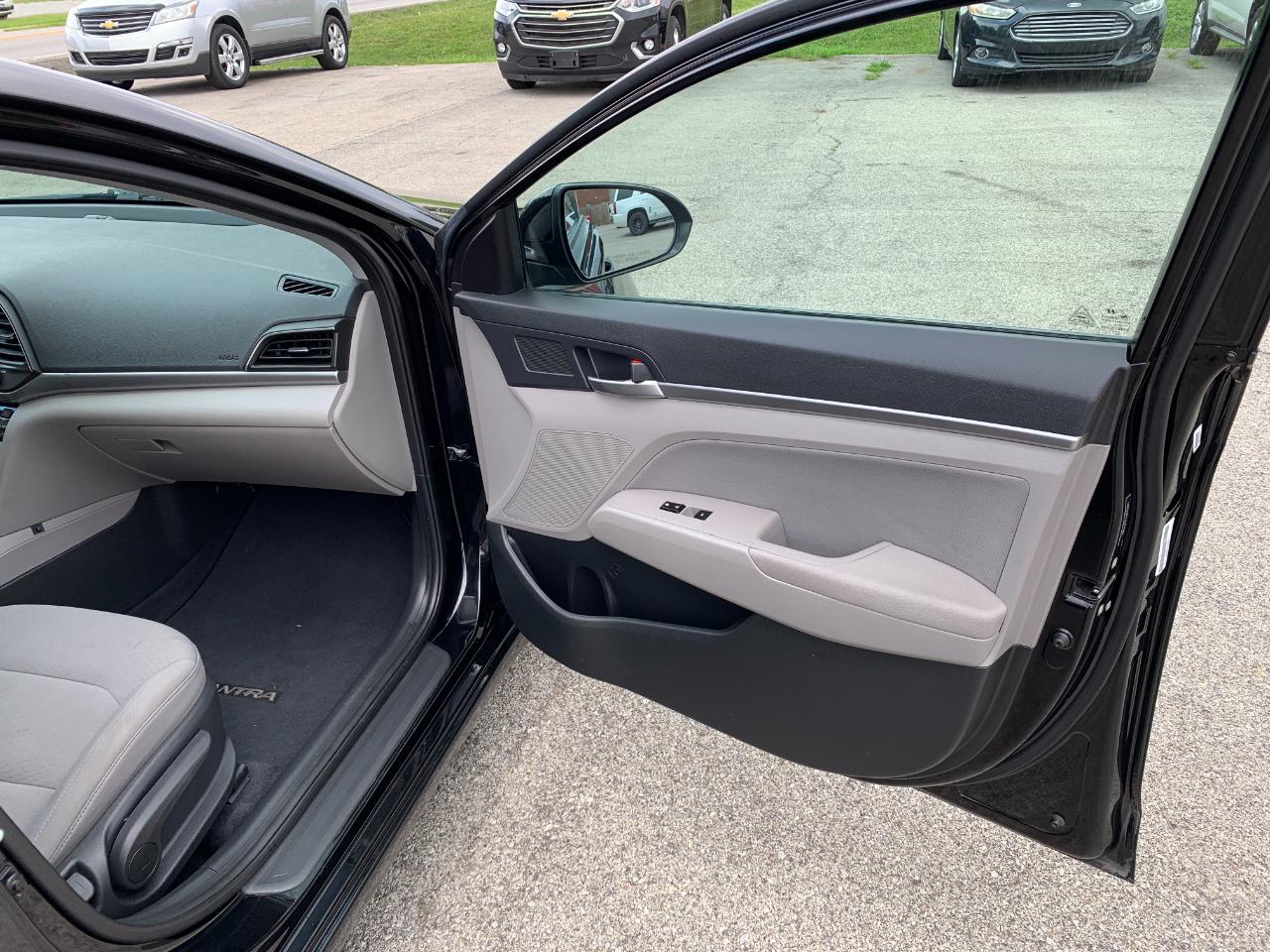Hyundai Elantra Limited 2020