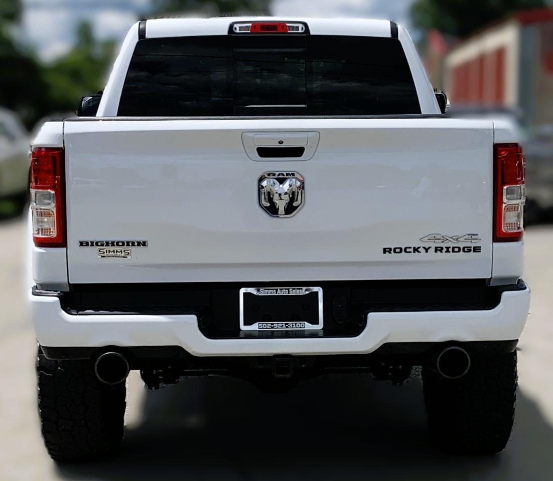 RAM 1500 Big Horn Crew Cab SWB 4WD 2022