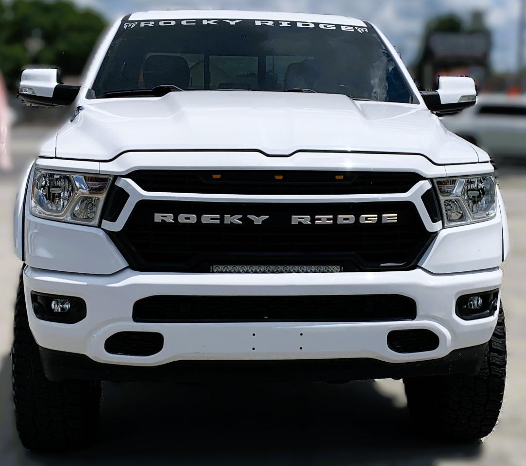 RAM 1500 Big Horn Crew Cab SWB 4WD 2022