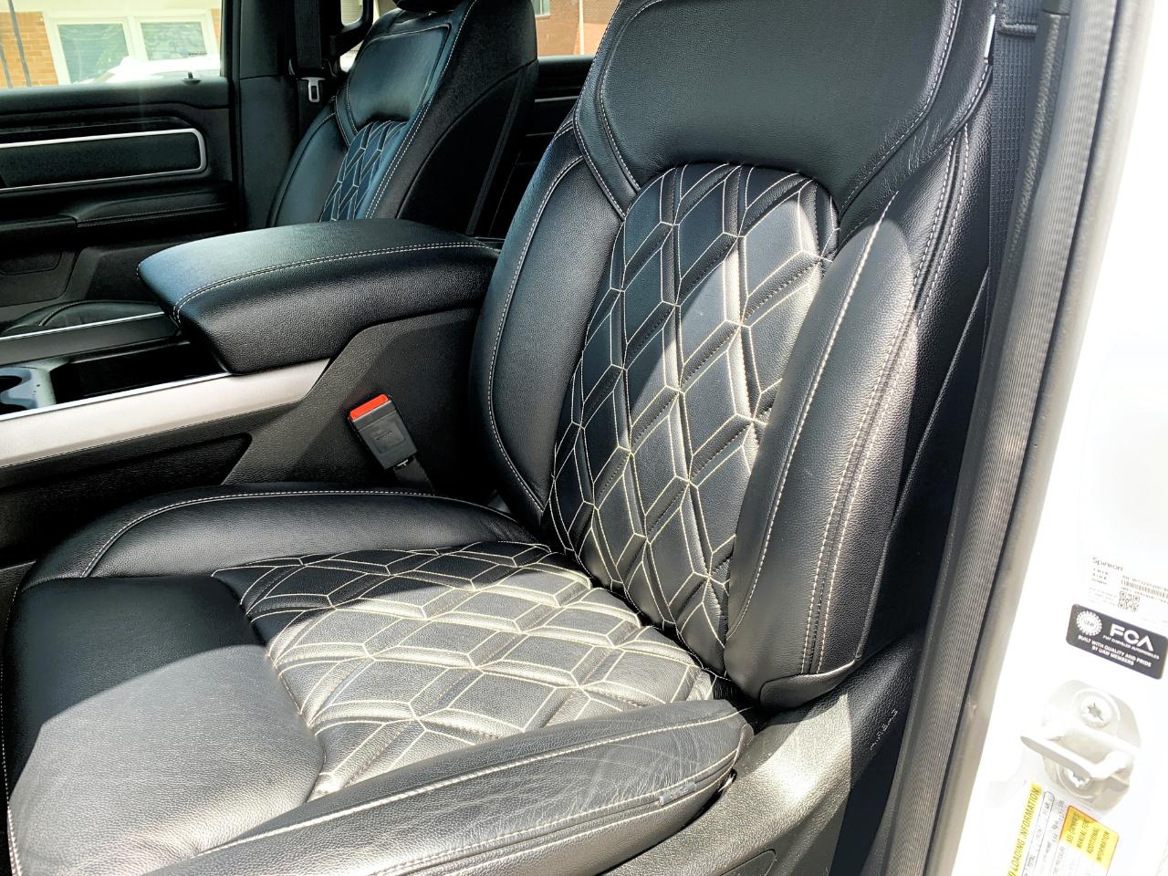 RAM 1500 Big Horn Crew Cab SWB 4WD 2022