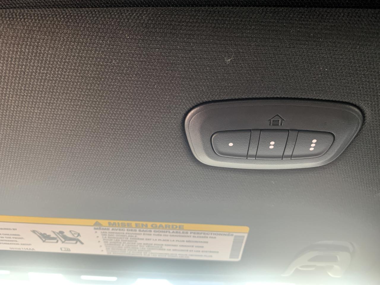 RAM 1500 Big Horn Crew Cab SWB 4WD 2022
