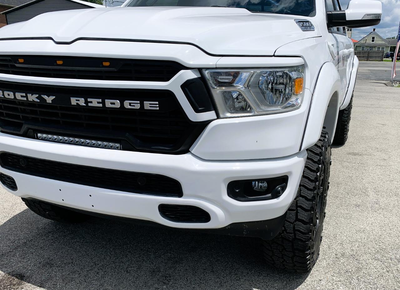 RAM 1500 Big Horn Crew Cab SWB 4WD 2022