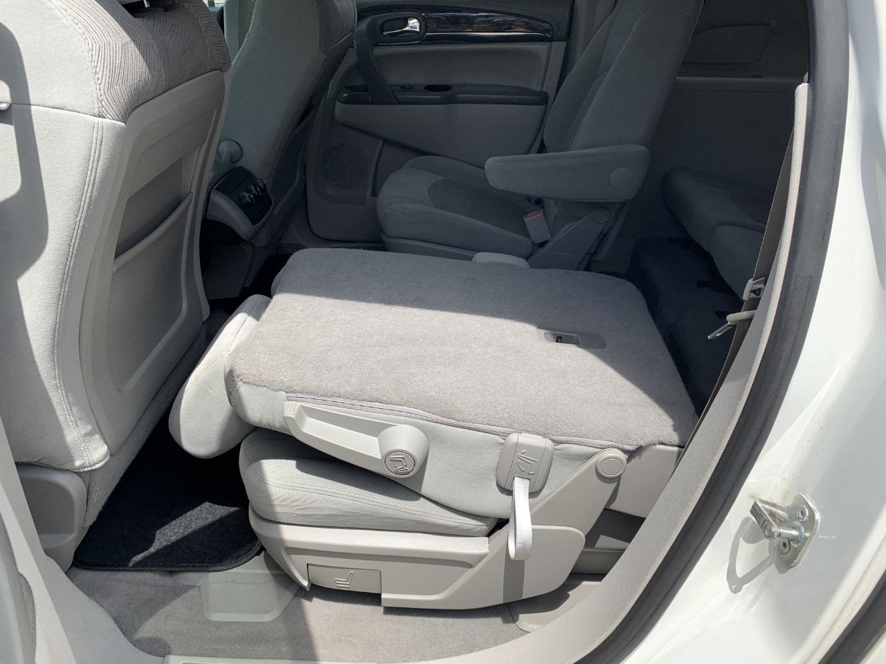 Buick Enclave Convenience FWD 2014