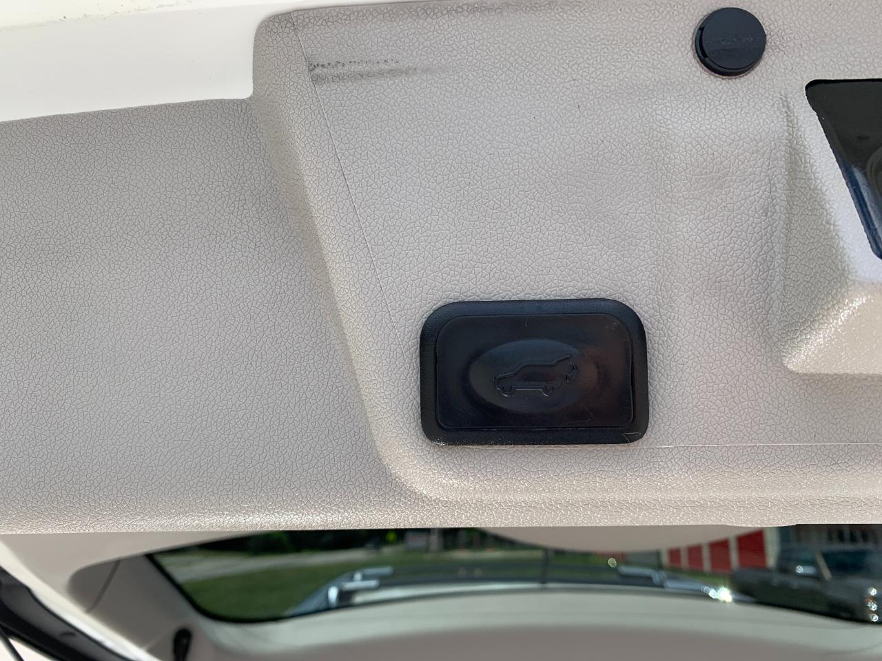 Buick Enclave Convenience FWD 2014