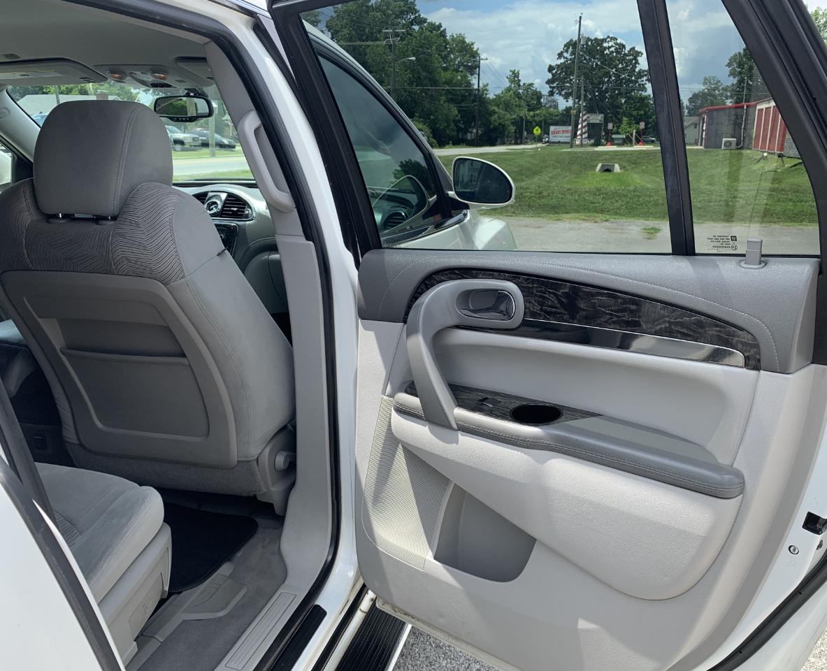 Buick Enclave Convenience FWD 2014