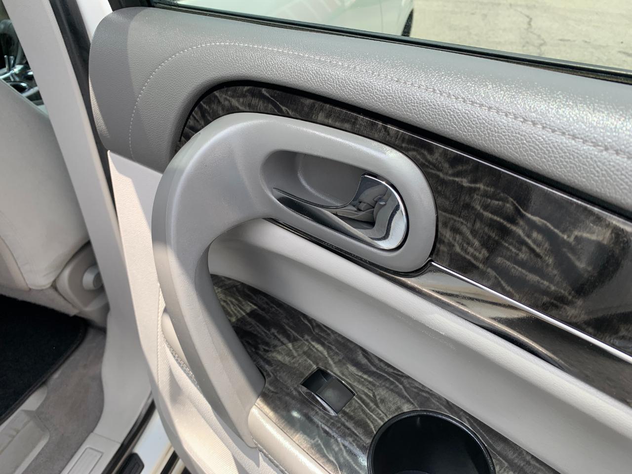 Buick Enclave Convenience FWD 2014