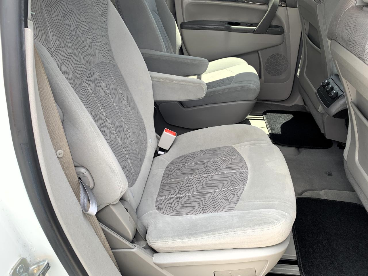 Buick Enclave Convenience FWD 2014
