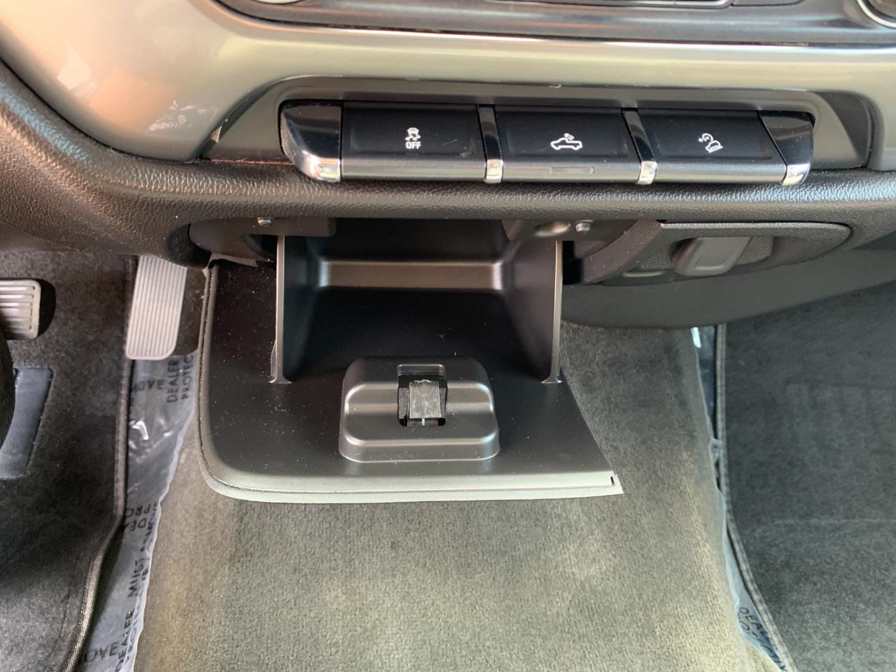 Chevrolet Silverado 2500HD LT Crew Cab Long Box 4WD 2015