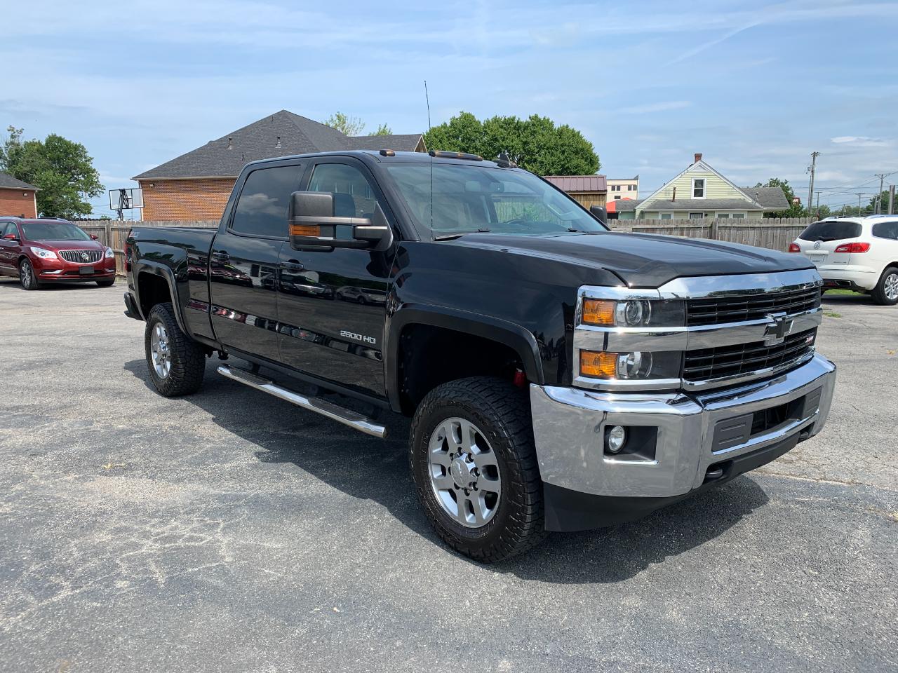 Chevrolet Silverado 2500HD LT Crew Cab Long Box 4WD 2015