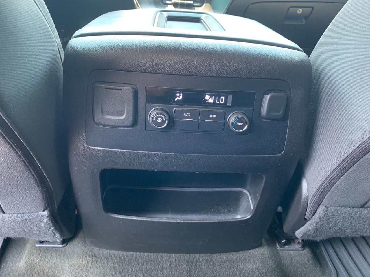 GMC Yukon SLE 4WD 2016