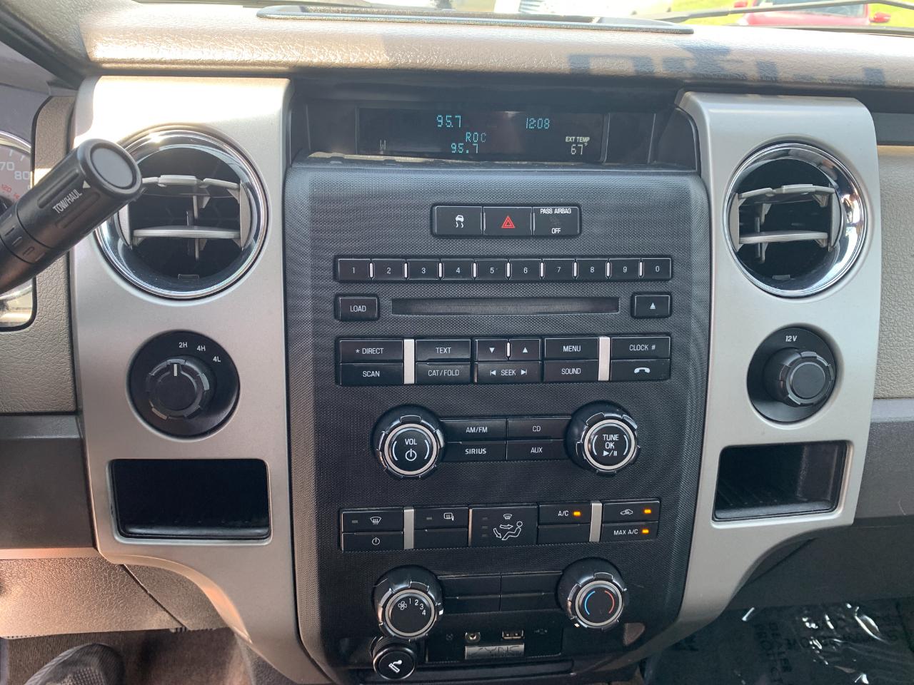 Ford F-150 XLT SuperCab 8-ft. Bed 4WD 2010