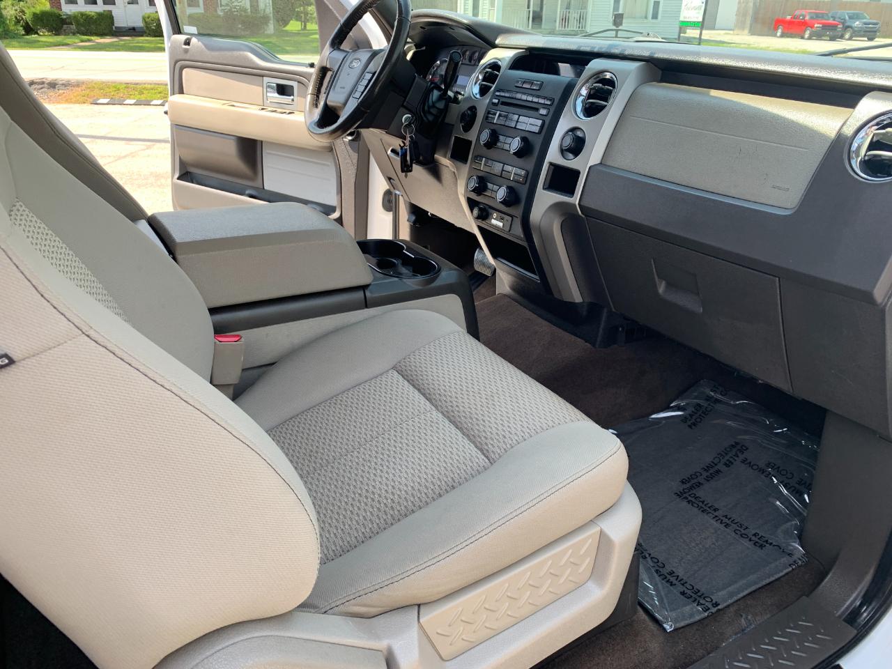 Ford F-150 XLT SuperCab 8-ft. Bed 4WD 2010