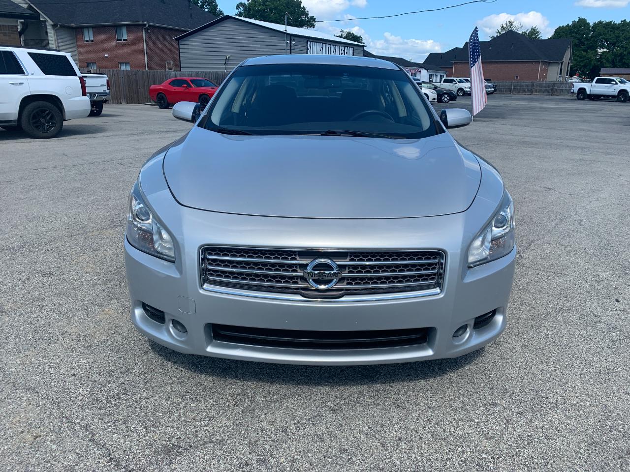 Nissan Maxima S 2009