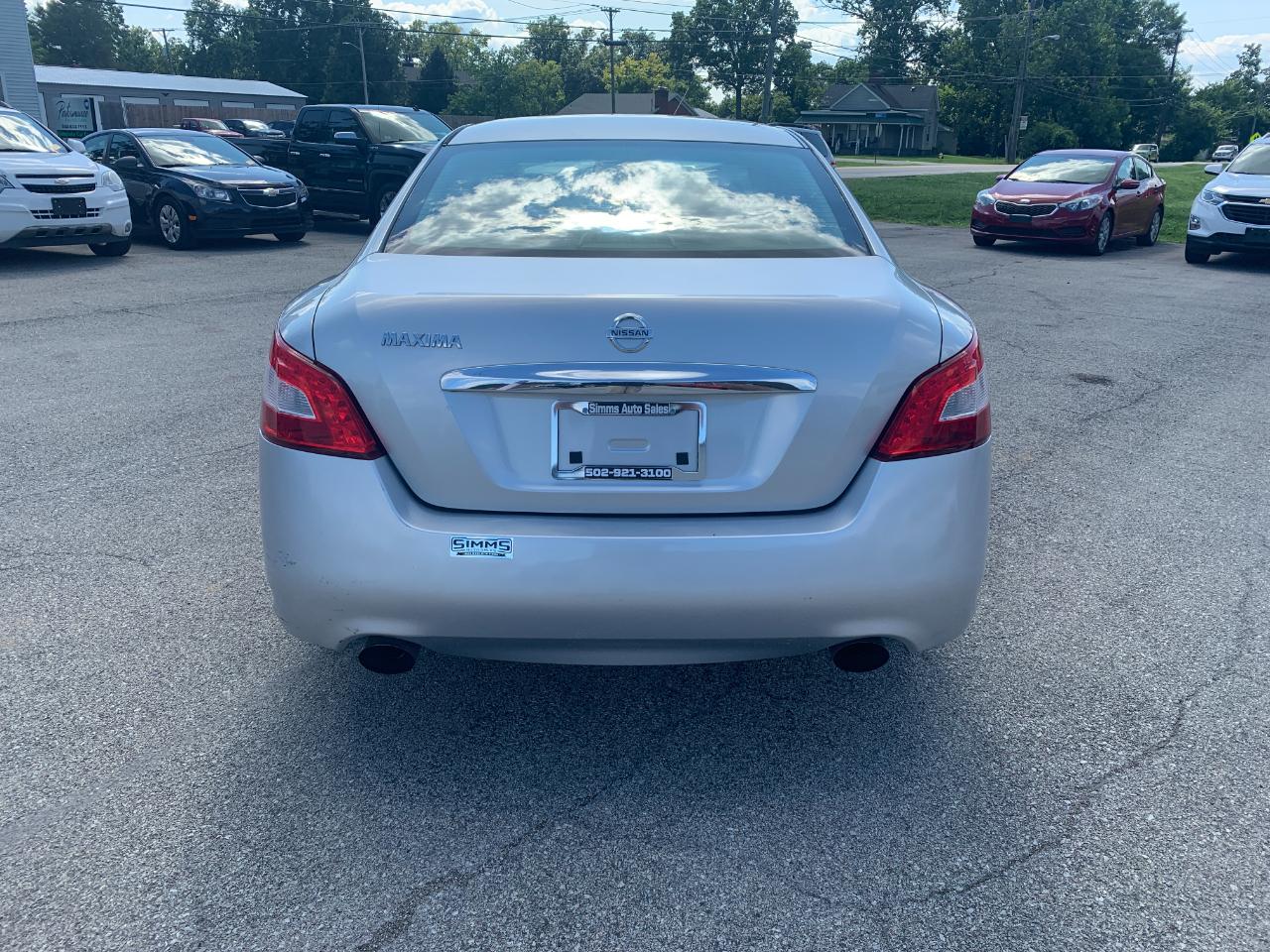 Nissan Maxima S 2009