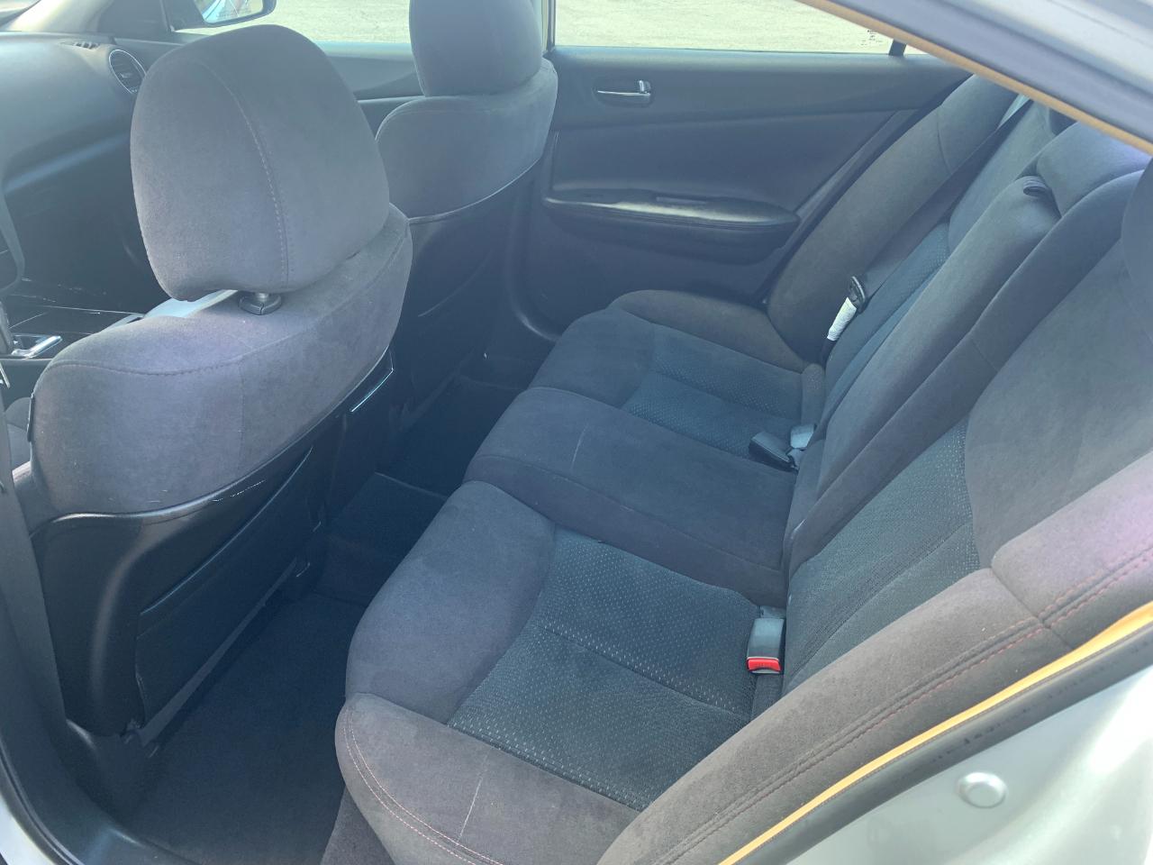 Nissan Maxima S 2009