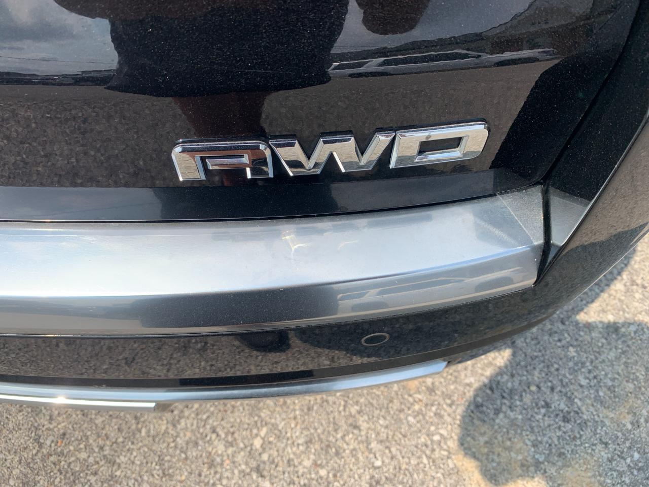 GMC Acadia Denali AWD 2016