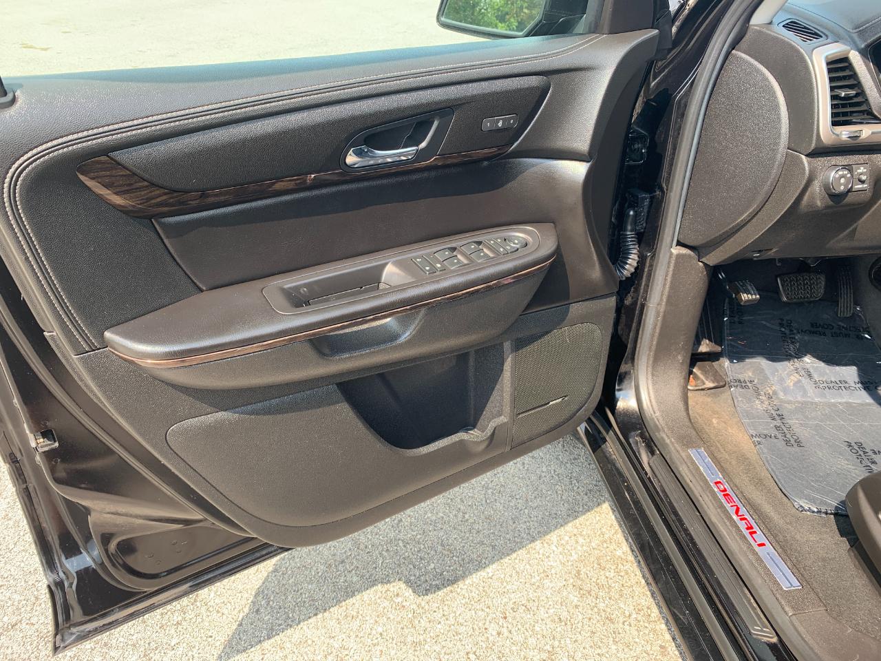 GMC Acadia Denali AWD 2016
