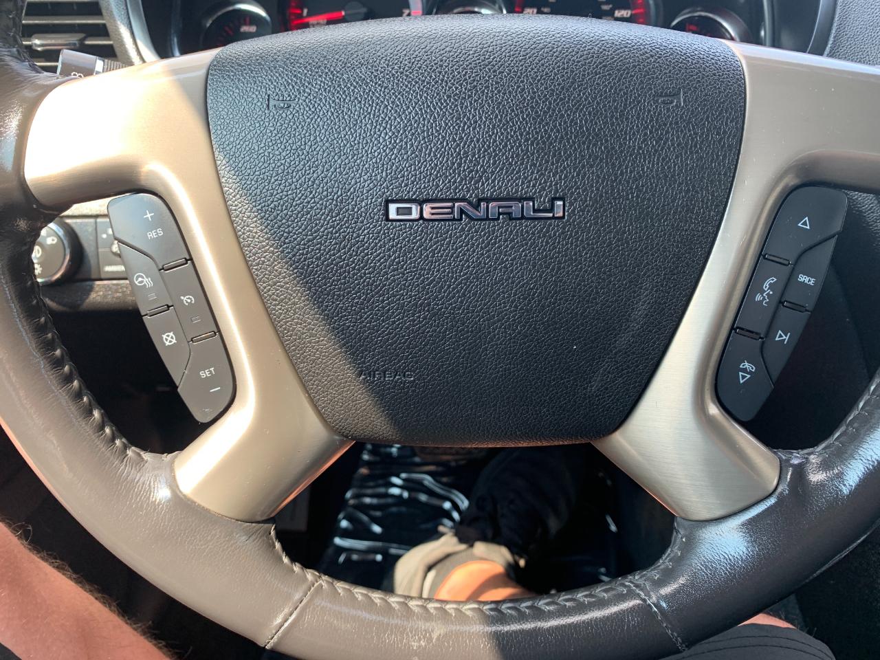 GMC Acadia Denali AWD 2016