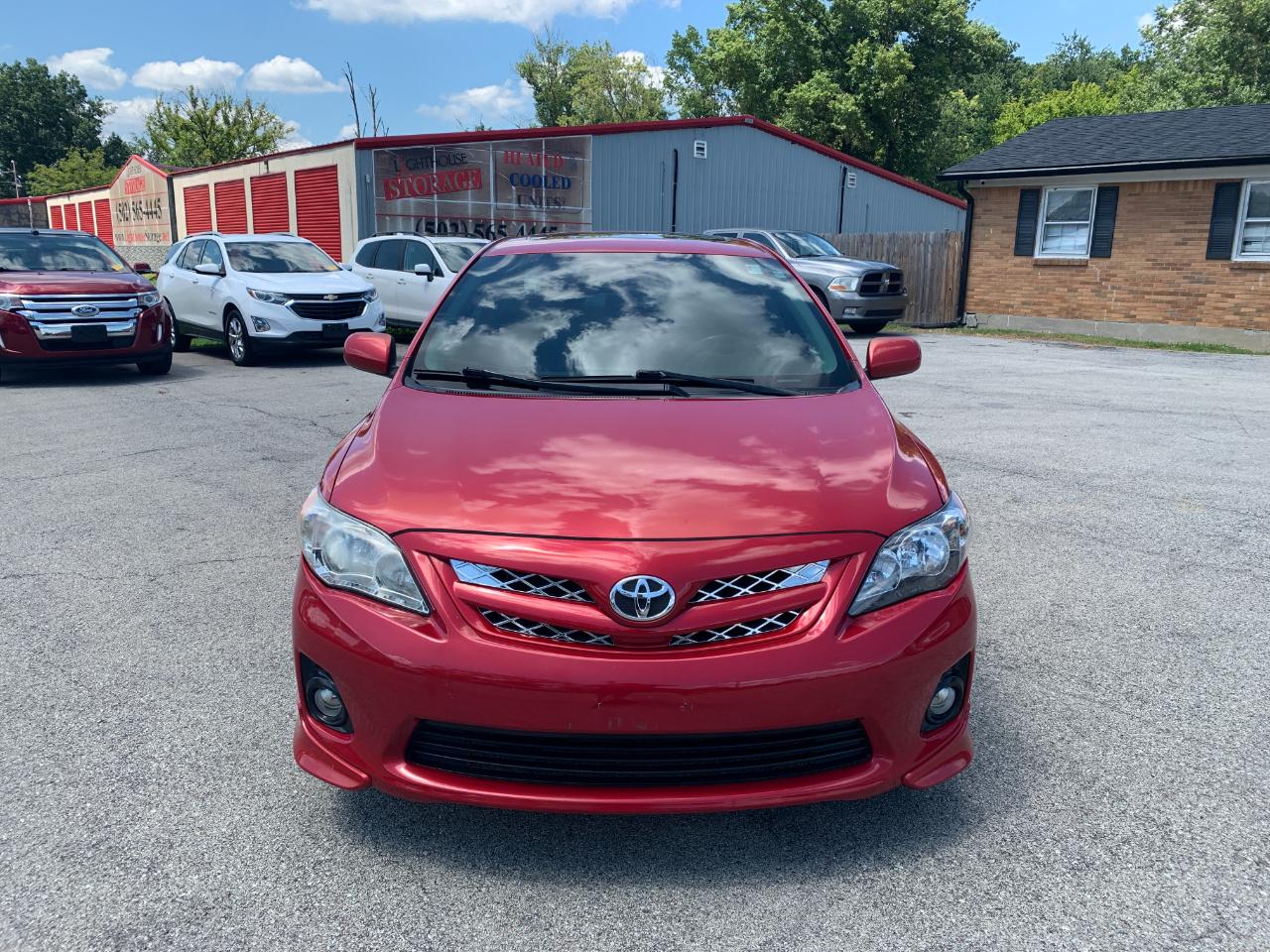 Toyota Corolla S 5-Speed MT 2011