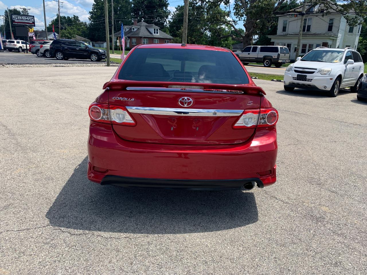 Toyota Corolla S 5-Speed MT 2011