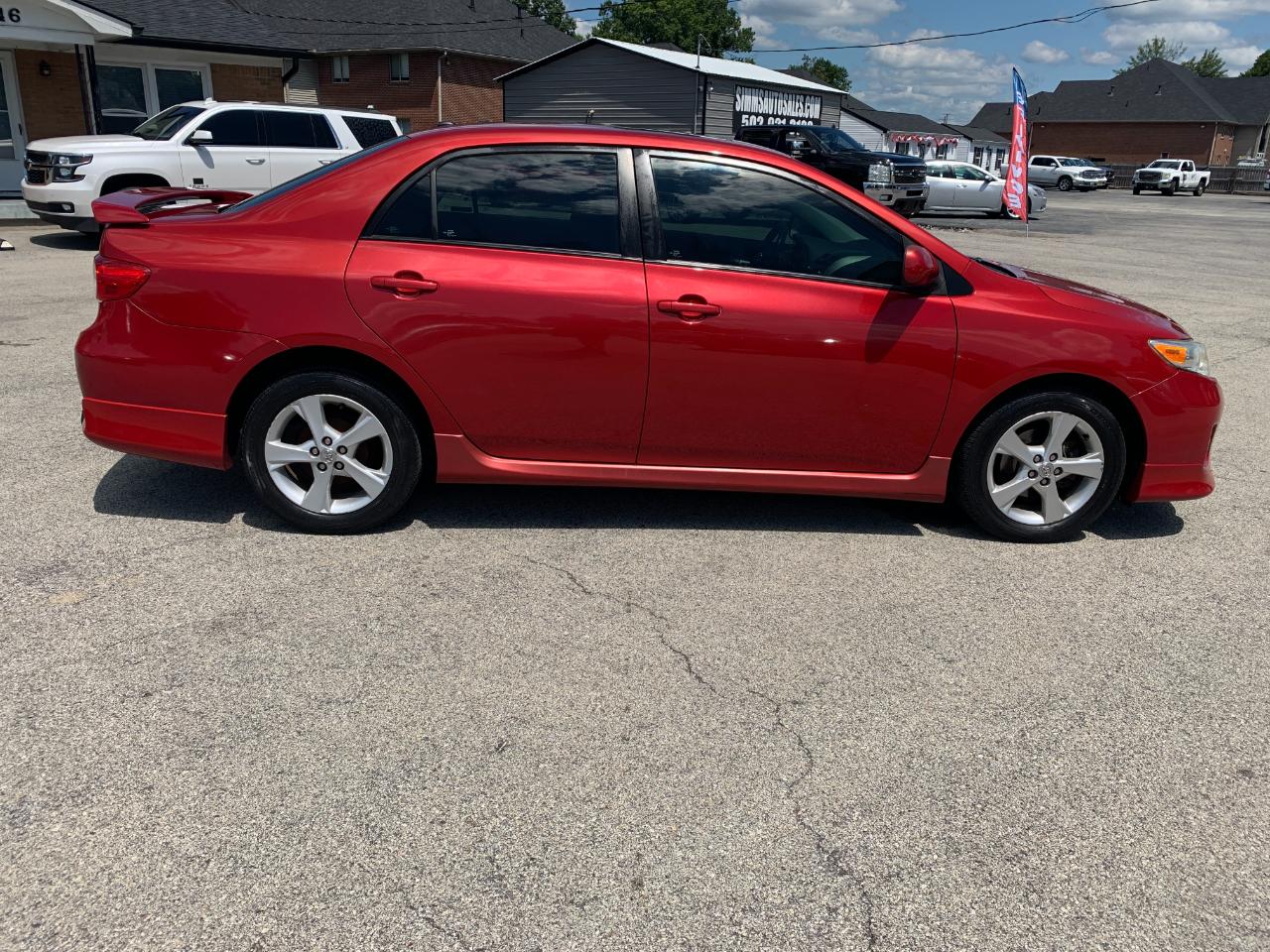 Toyota Corolla S 5-Speed MT 2011