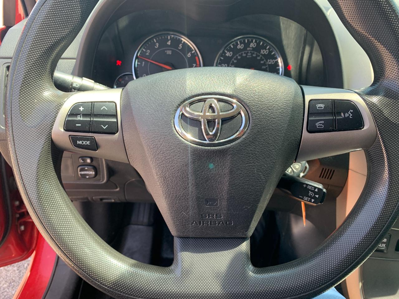 Toyota Corolla S 5-Speed MT 2011