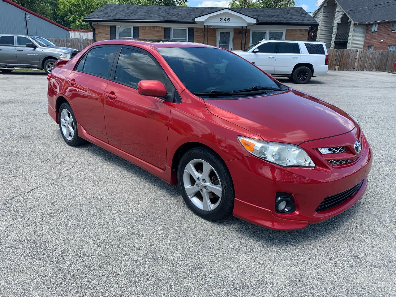 Toyota Corolla S 5-Speed MT 2011