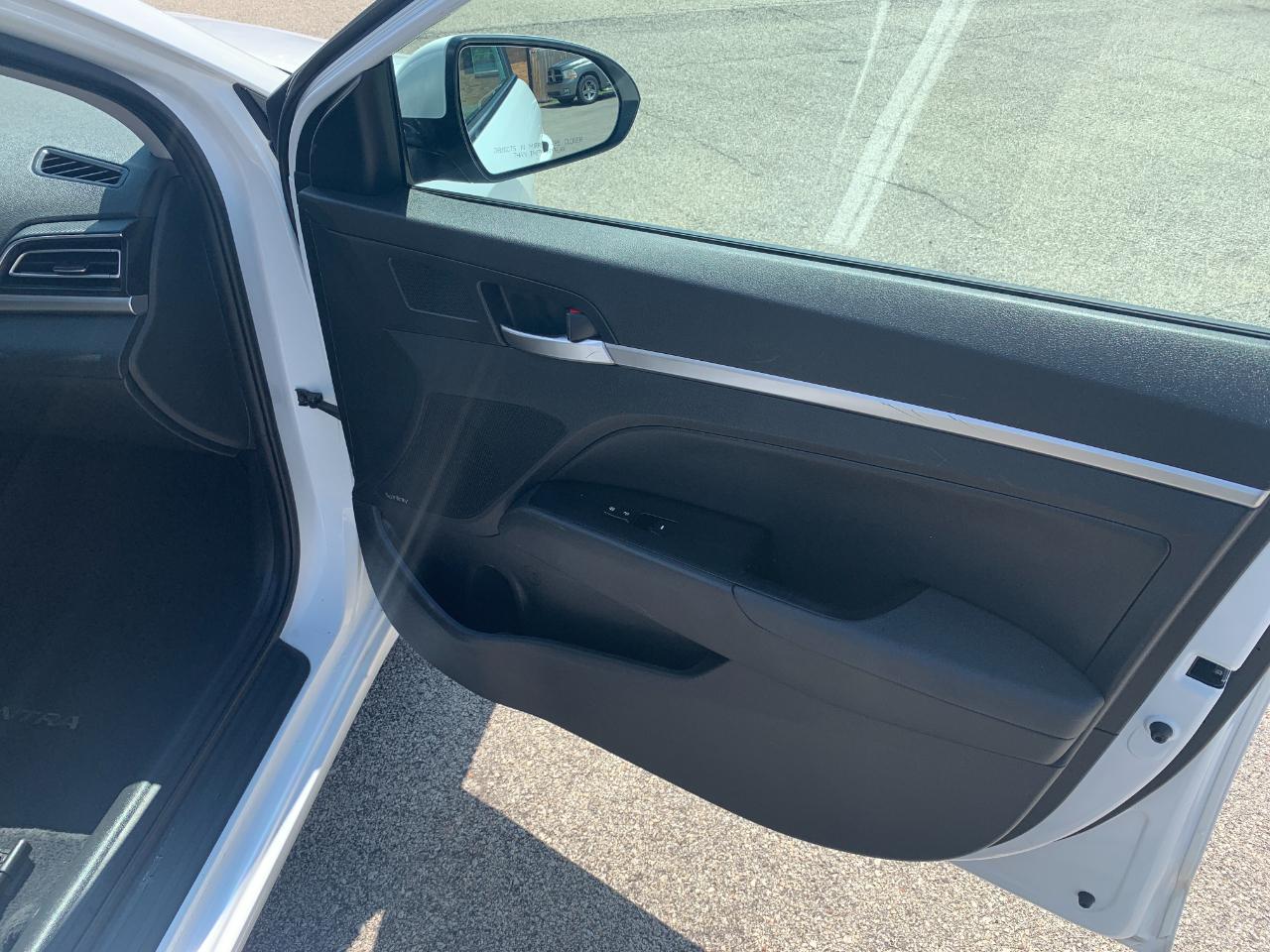 Hyundai Elantra Limited 2020