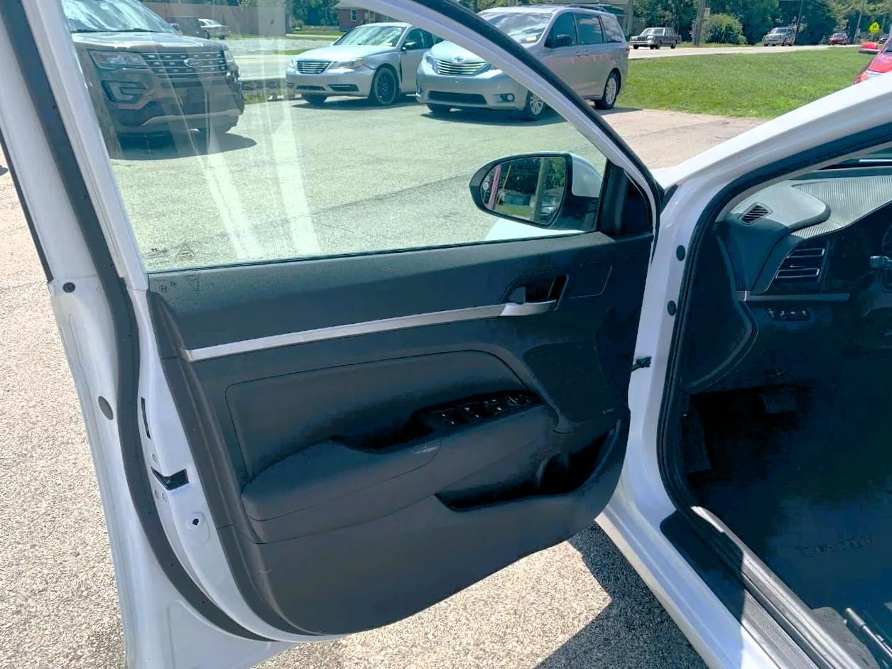 Hyundai Elantra Limited 2020