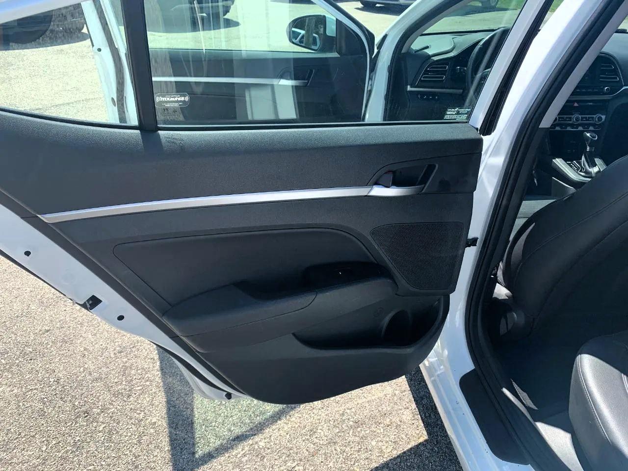 Hyundai Elantra Limited 2020
