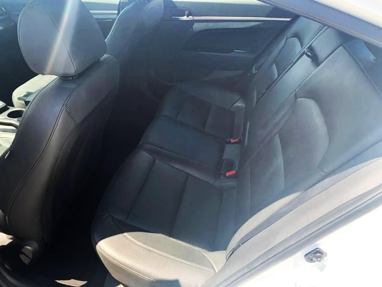Hyundai Elantra Limited 2020