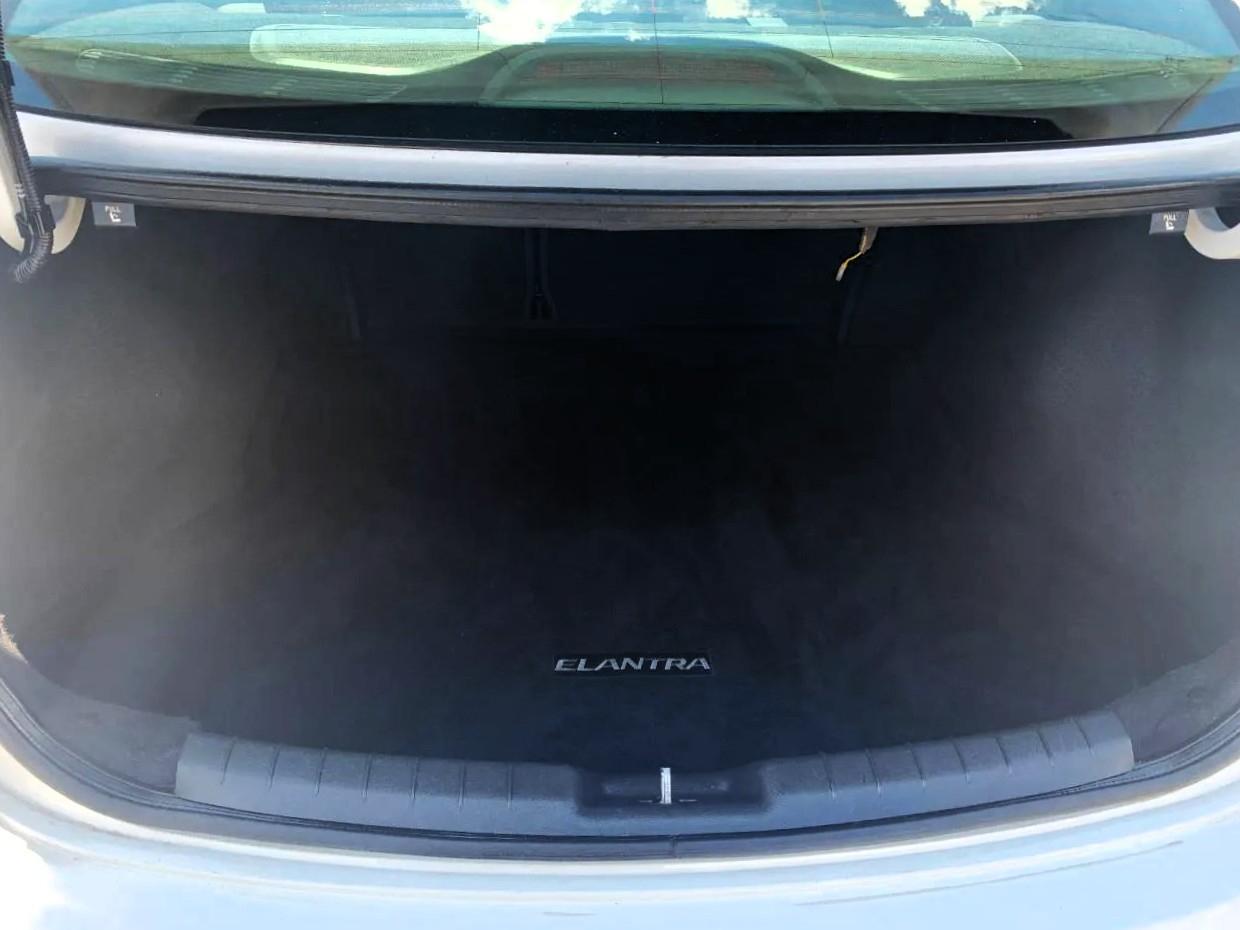 Hyundai Elantra Limited 2020