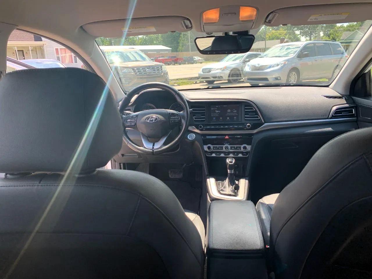 Hyundai Elantra Limited 2020