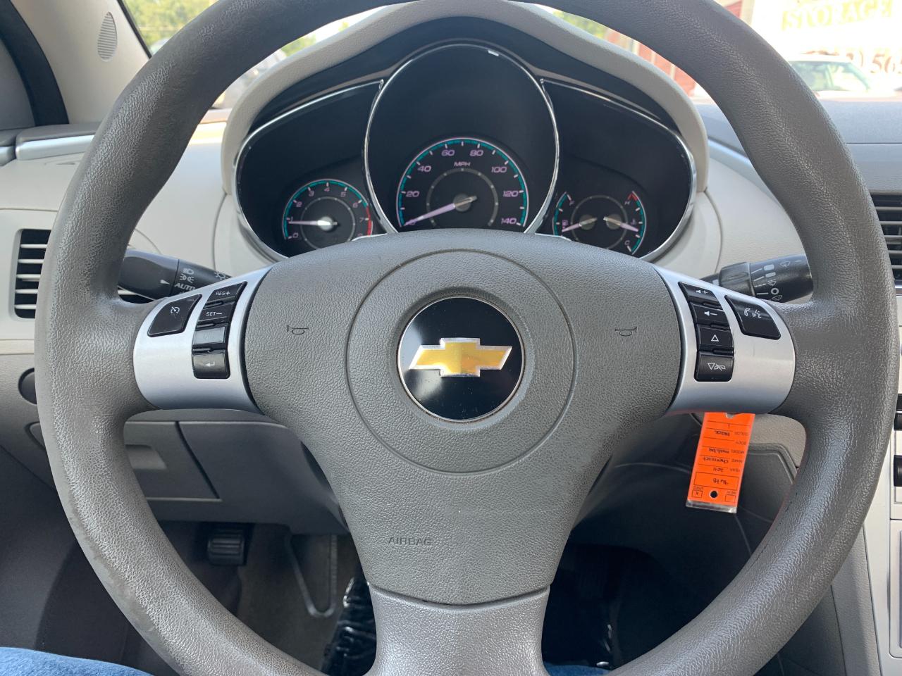 Chevrolet Malibu LS 2011