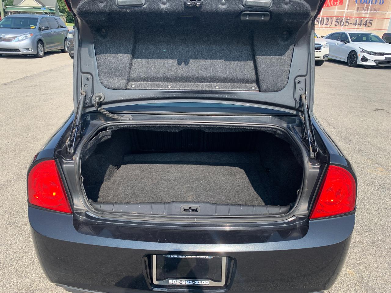 Chevrolet Malibu LS 2011