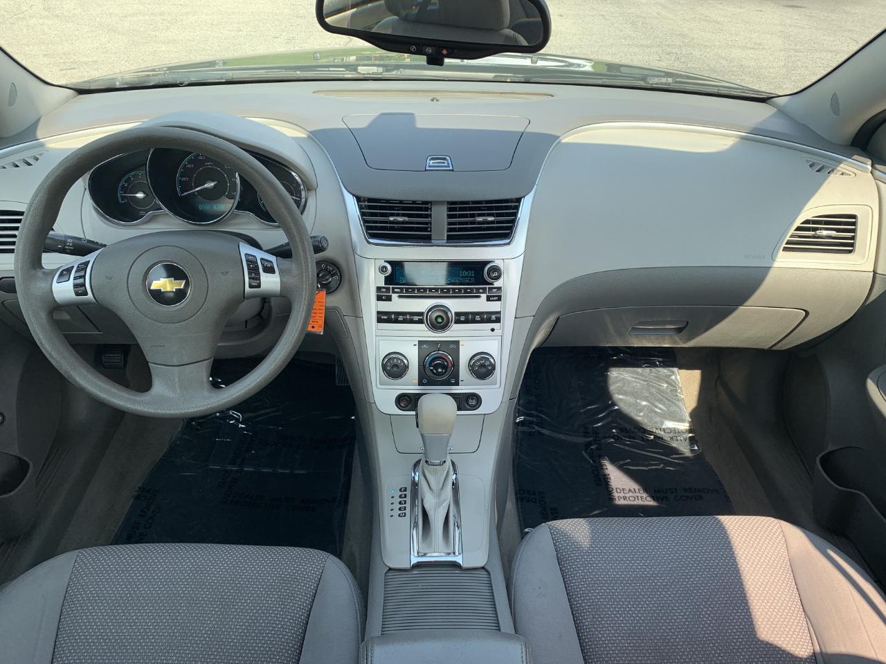 Chevrolet Malibu LS 2011