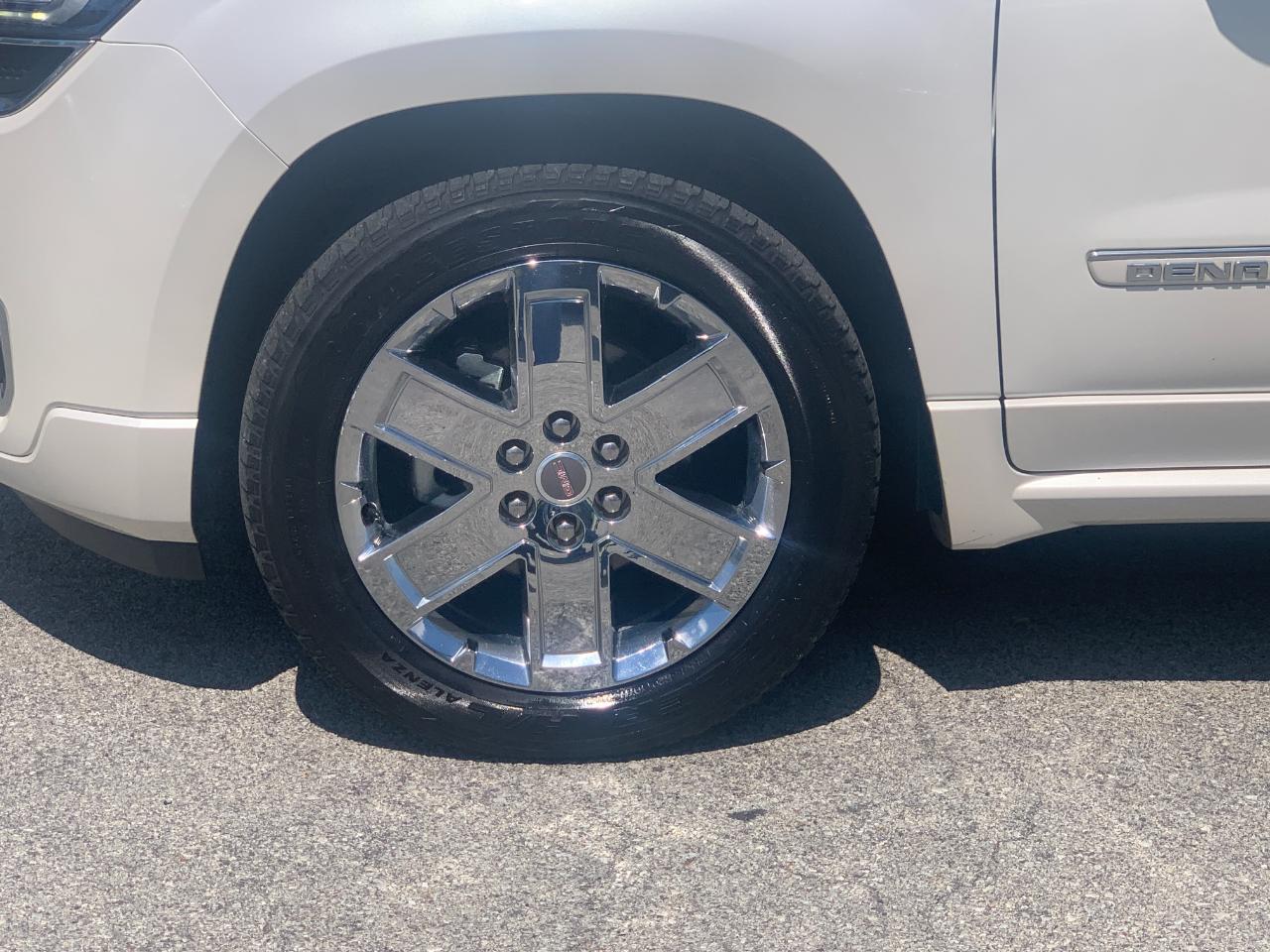 GMC Acadia Denali FWD 2015