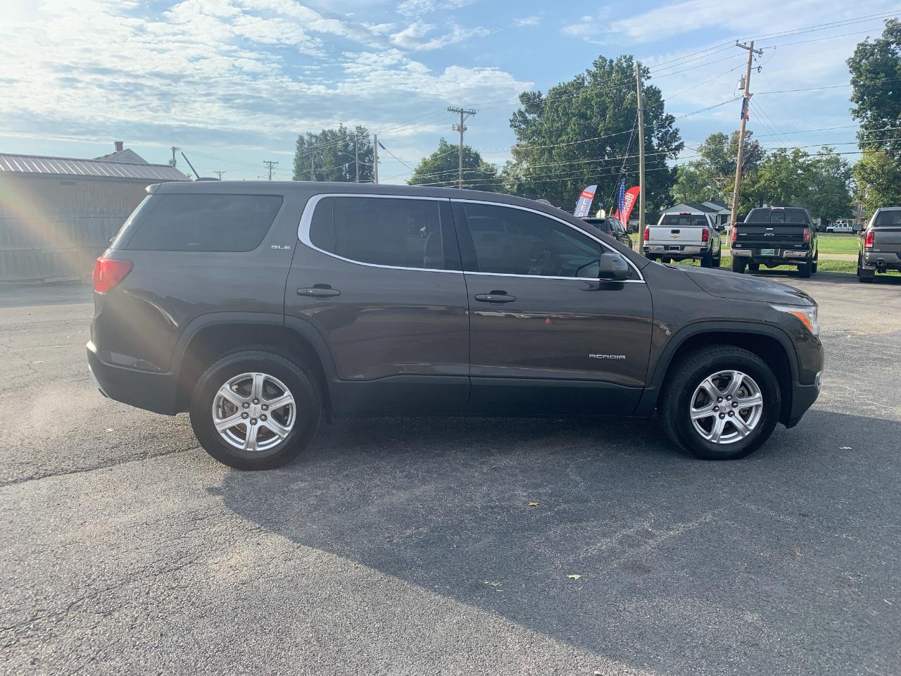 GMC Acadia SLE-1 FWD 2019