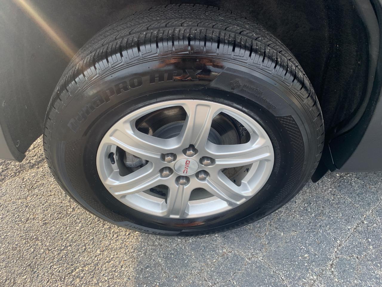 GMC Acadia SLE-1 FWD 2019