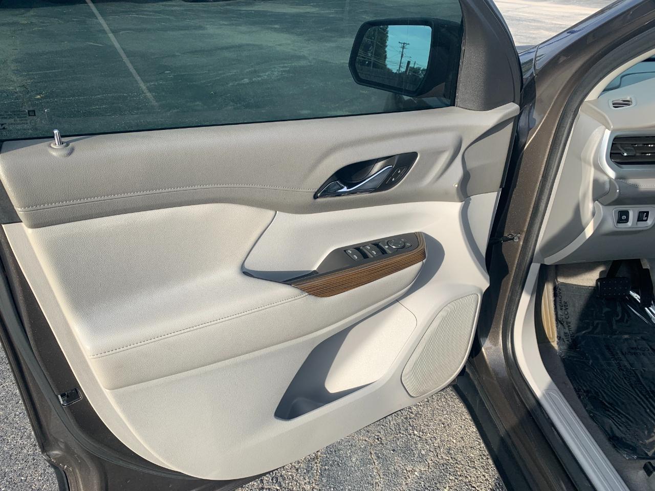 GMC Acadia SLE-1 FWD 2019