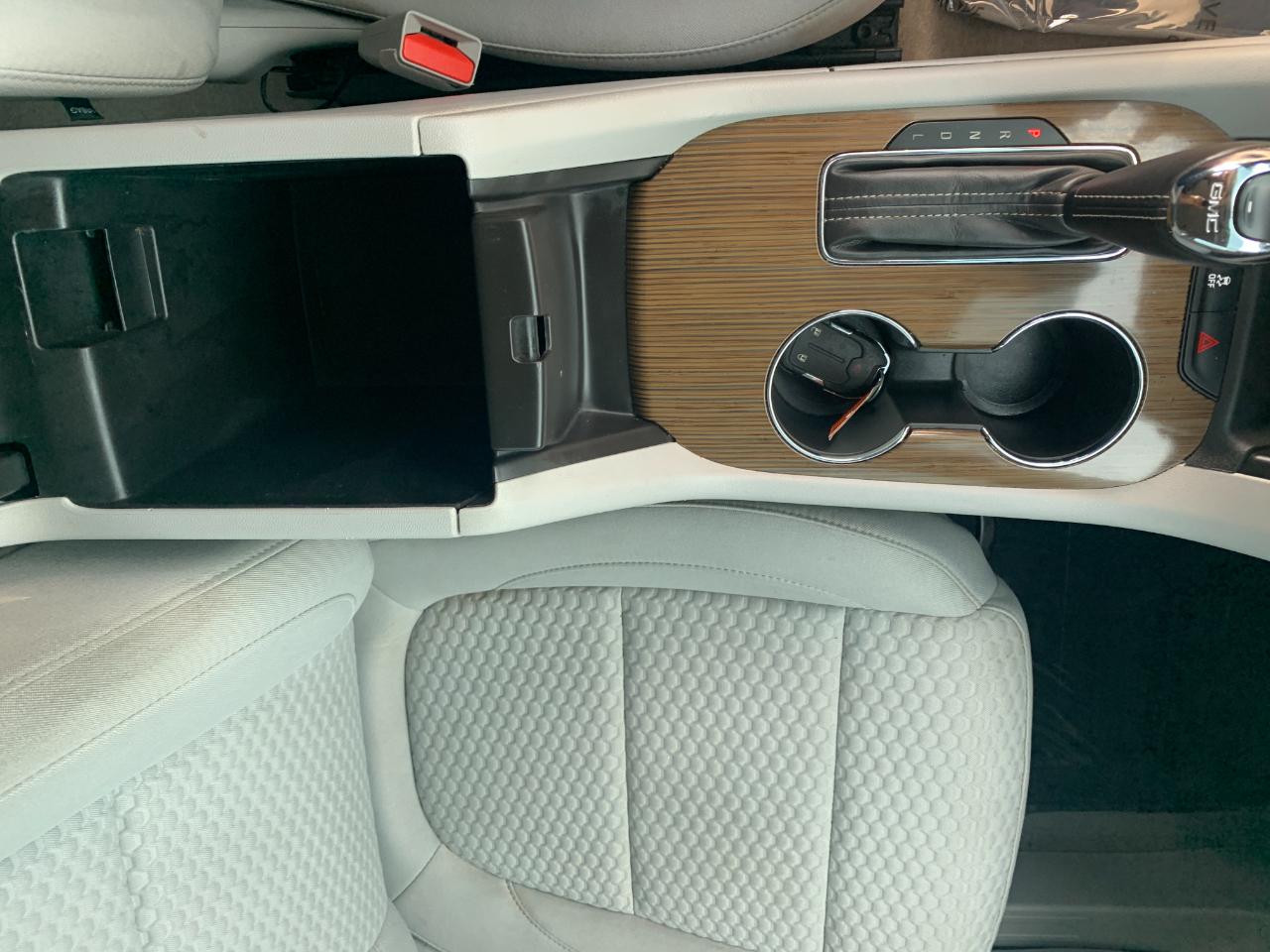 GMC Acadia SLE-1 FWD 2019