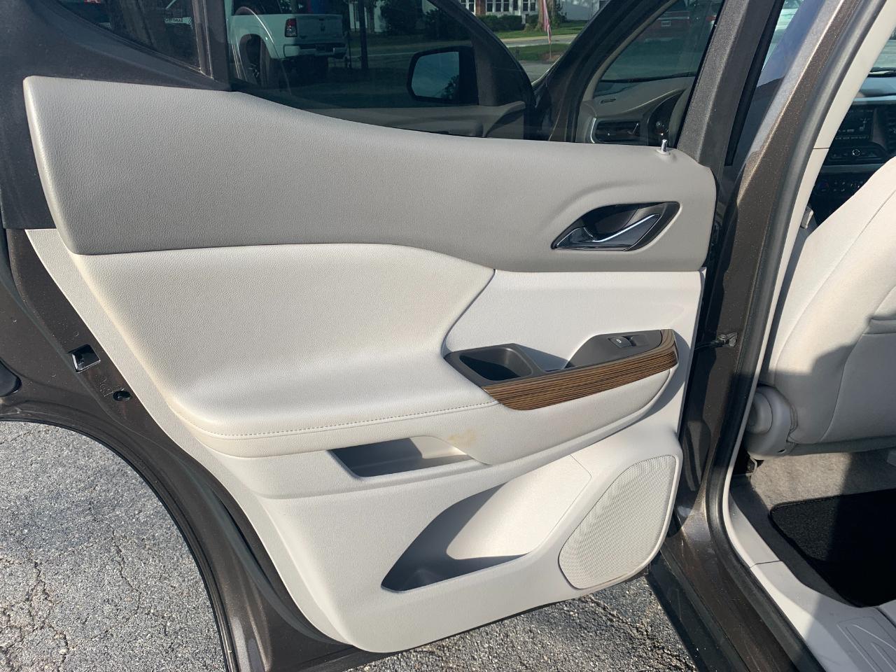 GMC Acadia SLE-1 FWD 2019