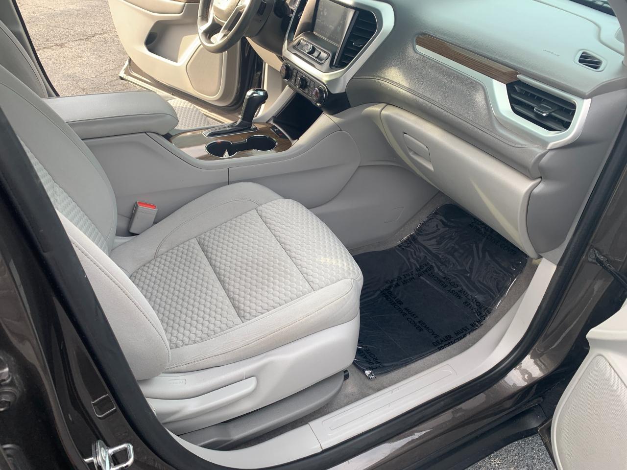 GMC Acadia SLE-1 FWD 2019