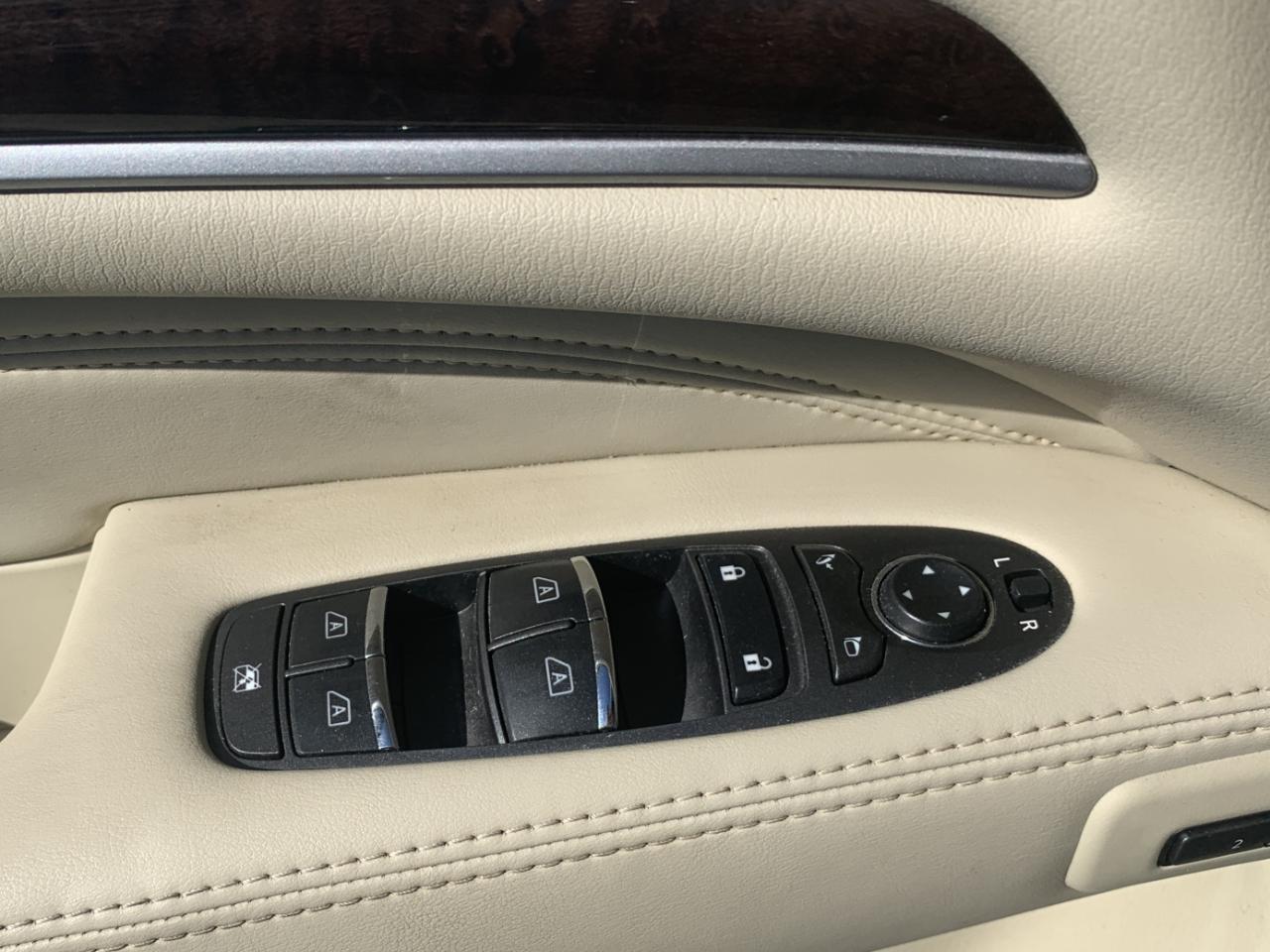 Infiniti QX60 Base AWD 2014
