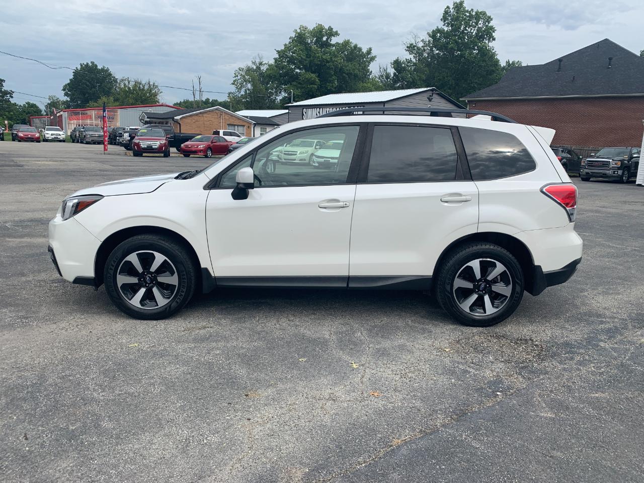 Subaru Forester 2.5i Premium PZEV CVT 2017