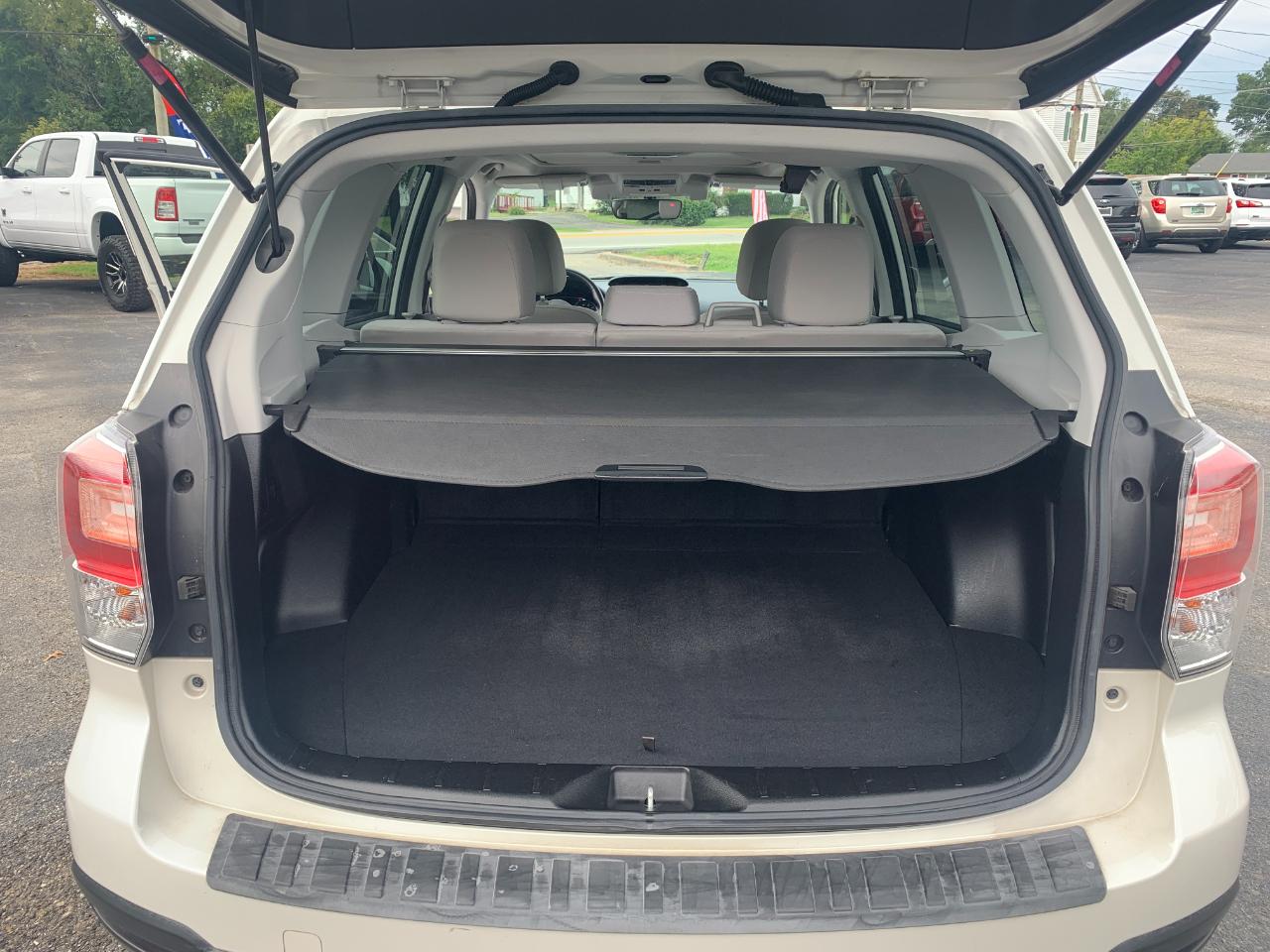 Subaru Forester 2.5i Premium PZEV CVT 2017
