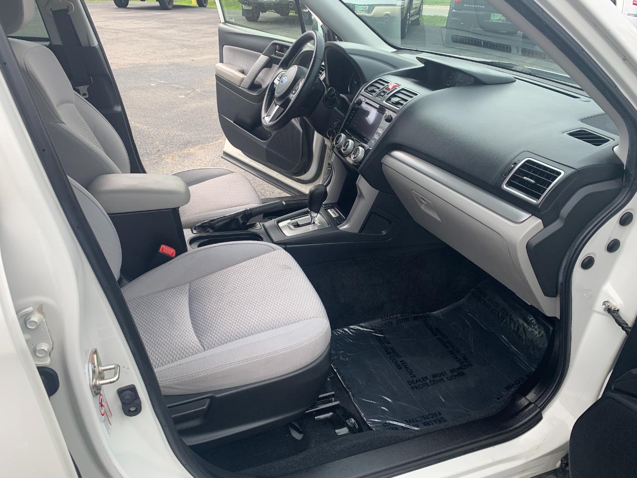 Subaru Forester 2.5i Premium PZEV CVT 2017