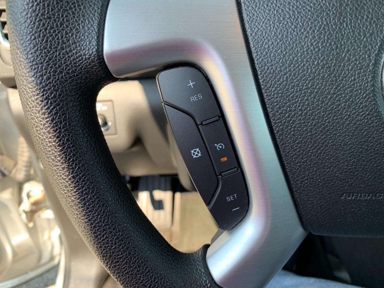 GMC Acadia SLE-1 FWD 2009