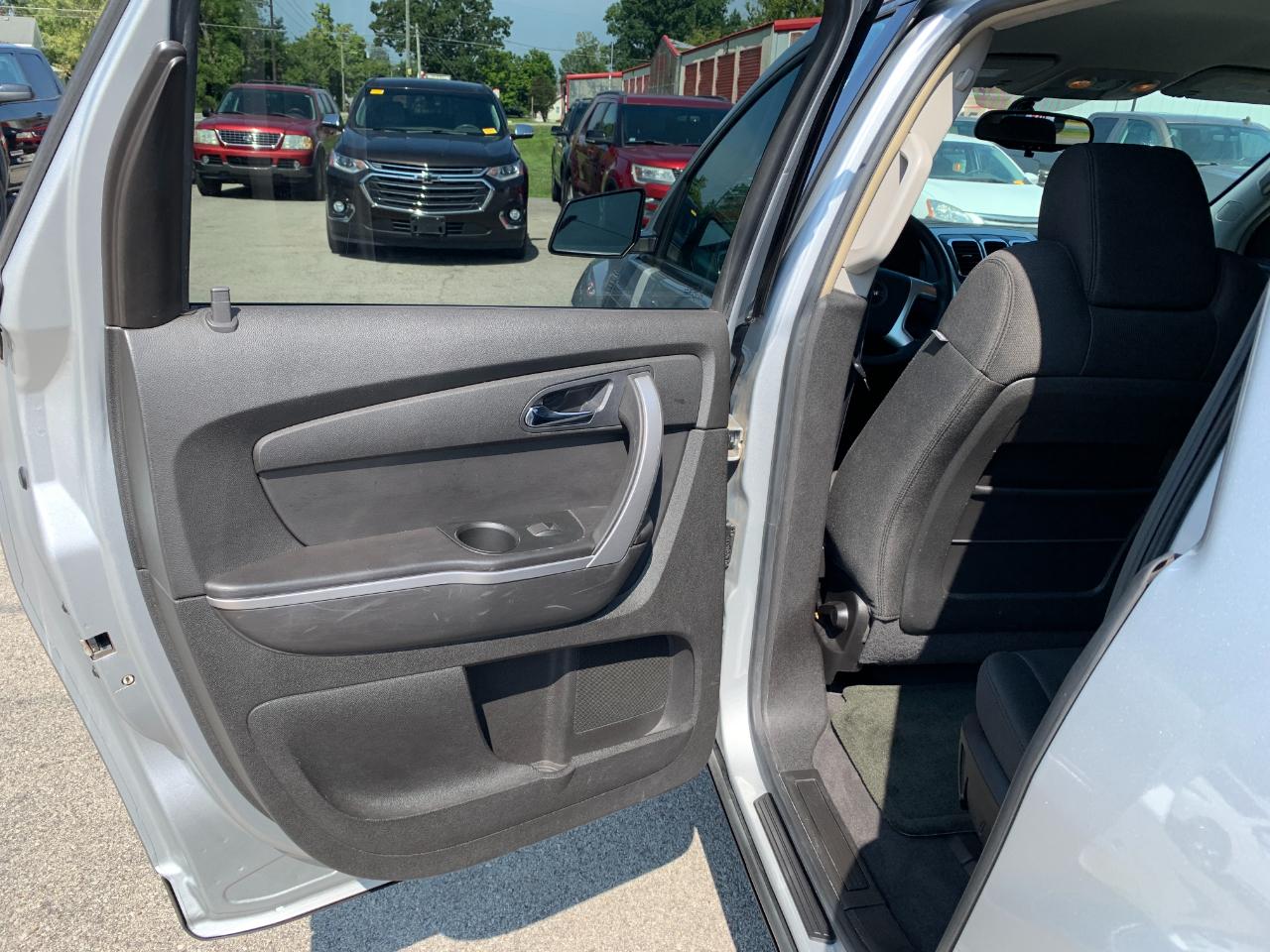 GMC Acadia SLE-1 FWD 2009
