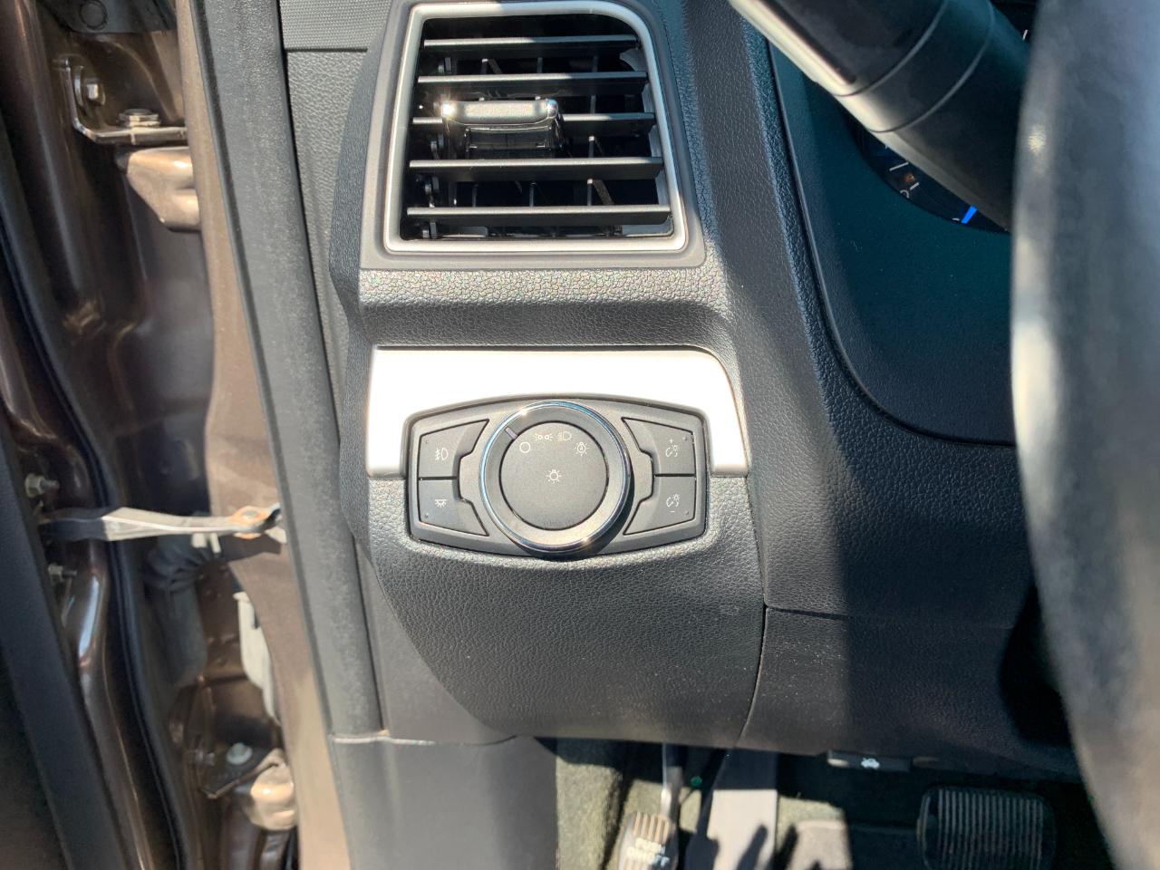Ford Explorer XLT 4WD 2016